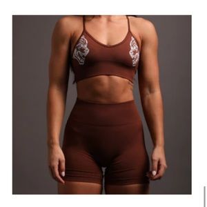 She Wolves Forever Seamless Everson Shorts - Cider